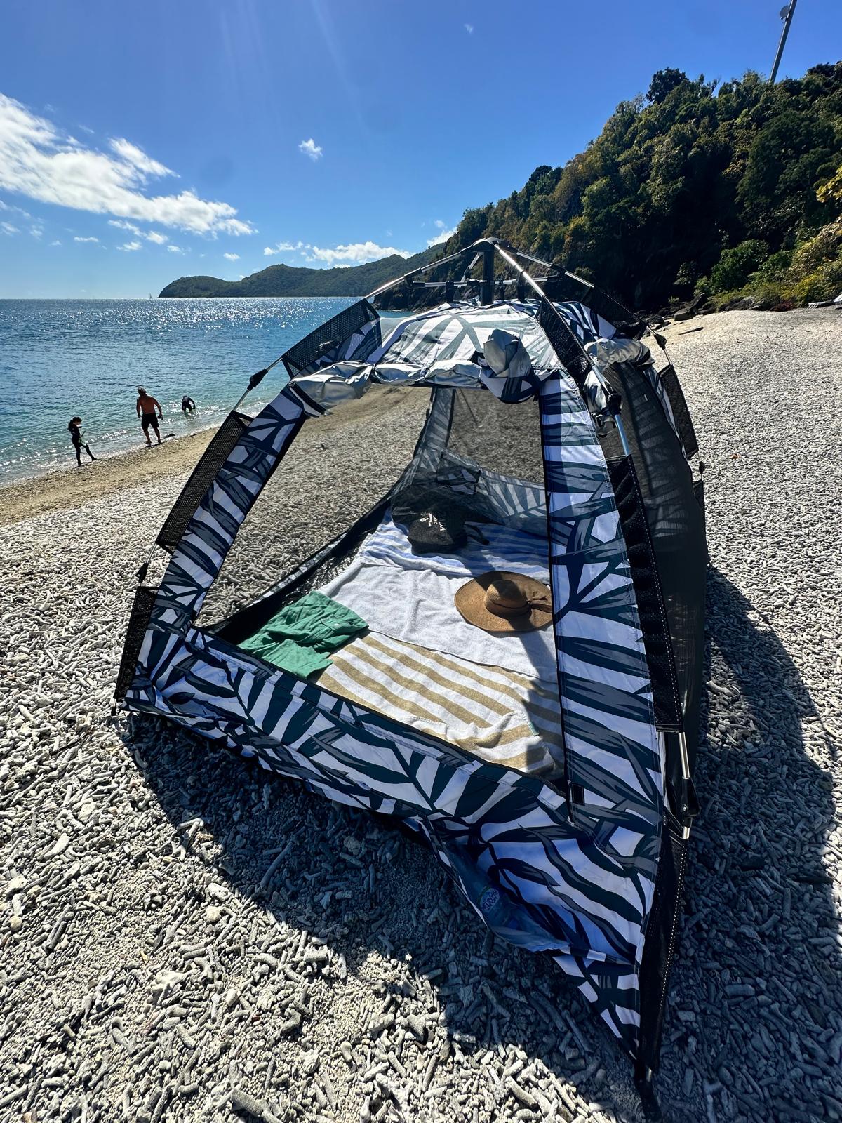 Australian_designed_beach_tent