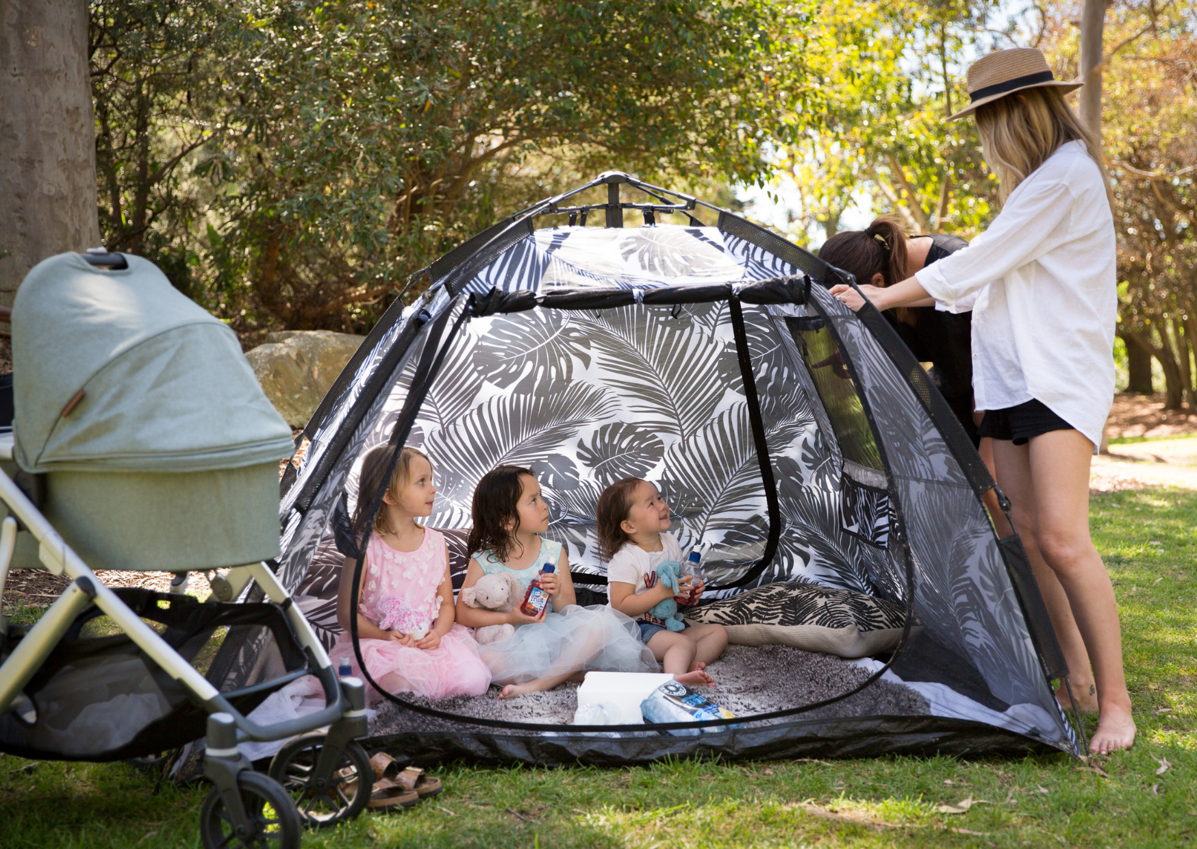 Ultimate Guide to Choosing the Perfect Beach Tent for Your Family