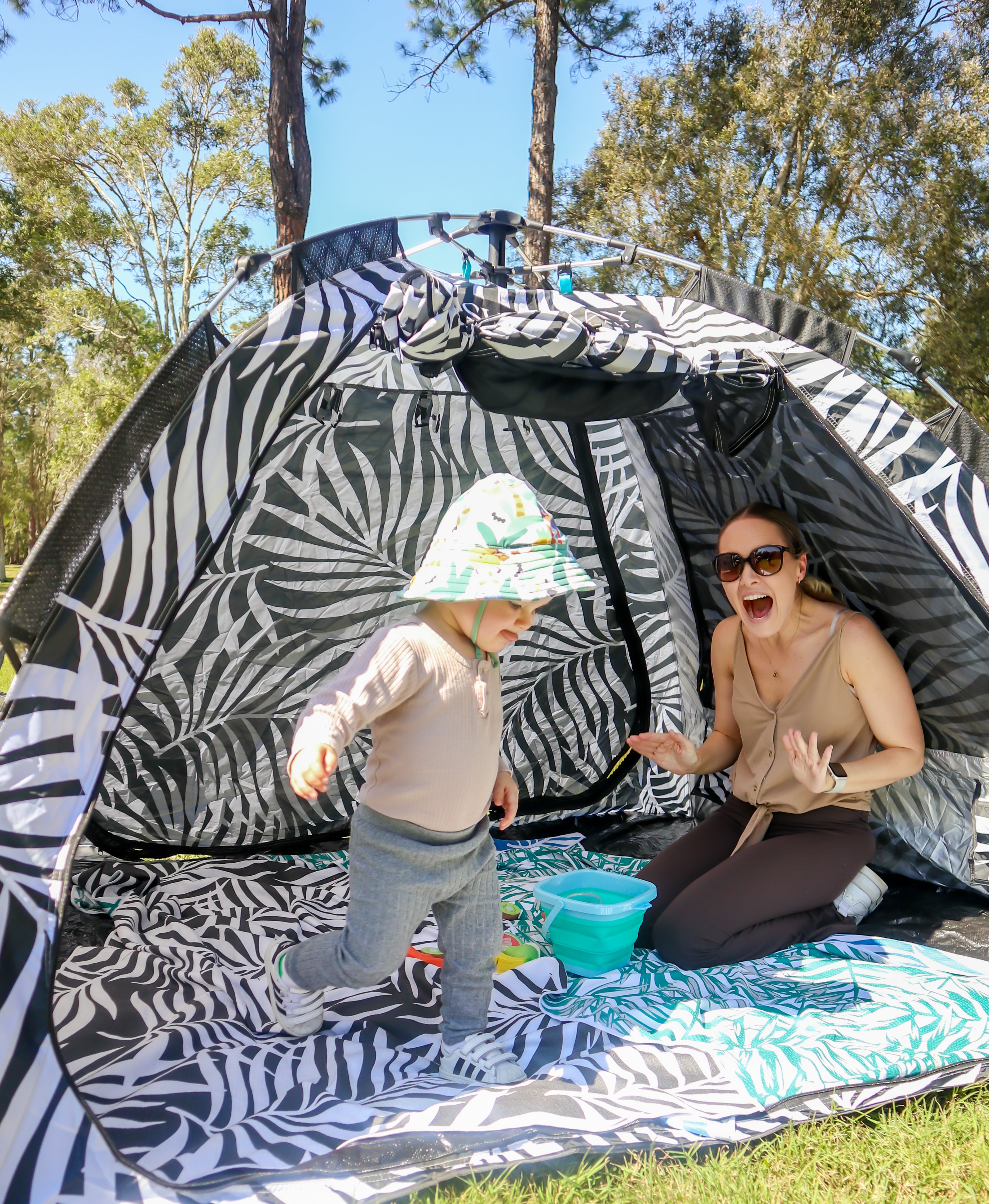 Sunplay beach tent for families