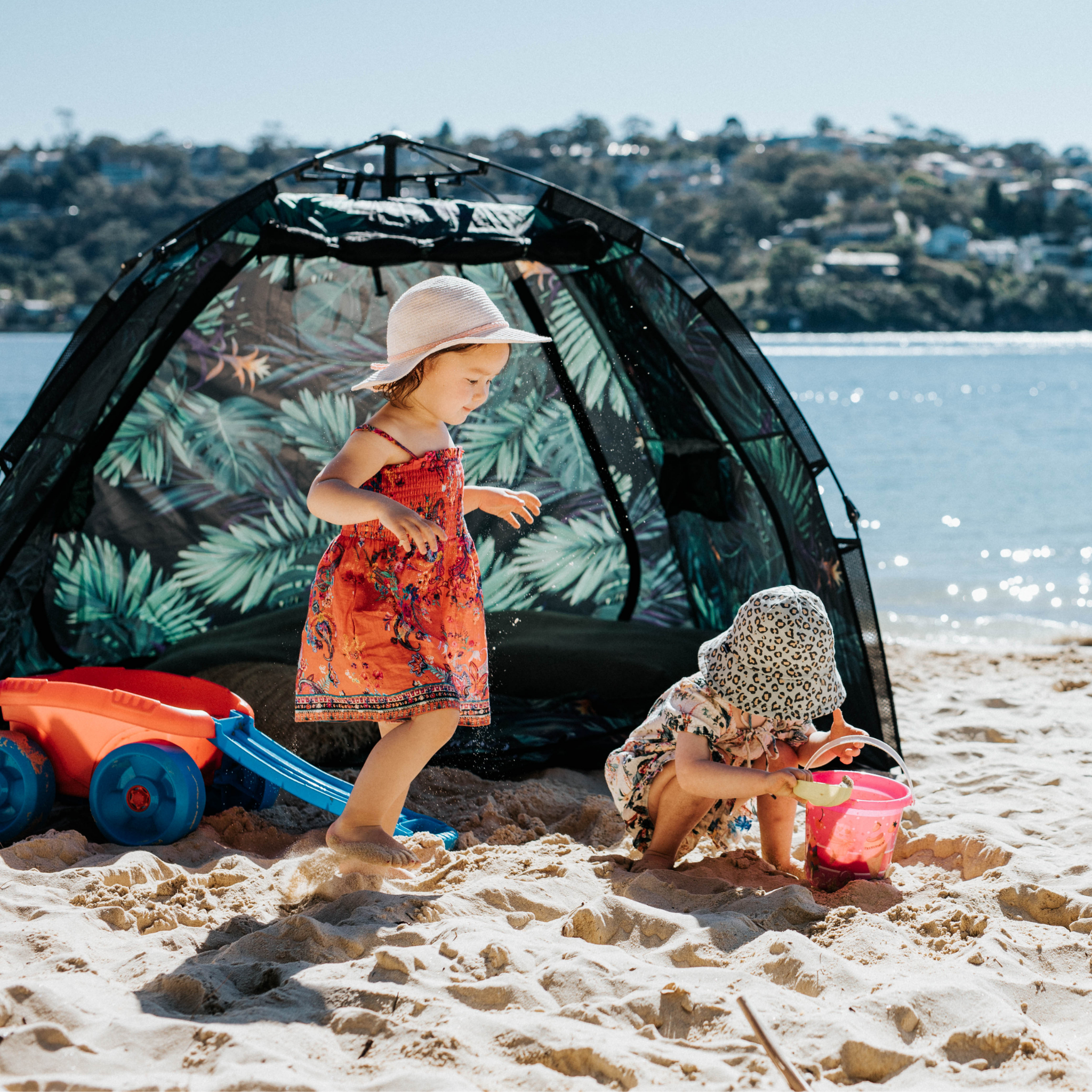 Excellent pop up beach tent for toddlers