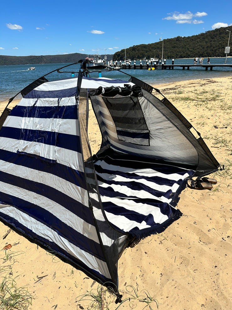 Beach tent on beach in Australia | pop up beach tent for families